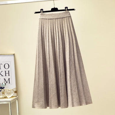 Knitted Midi Pleated Skirt
